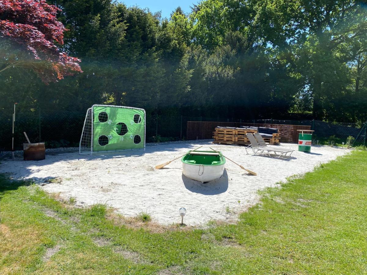 Ferienwohnung Im Erdgeschoss Mit Eingezaeunten Garten Und Terrasse Άουριχ Εξωτερικό φωτογραφία