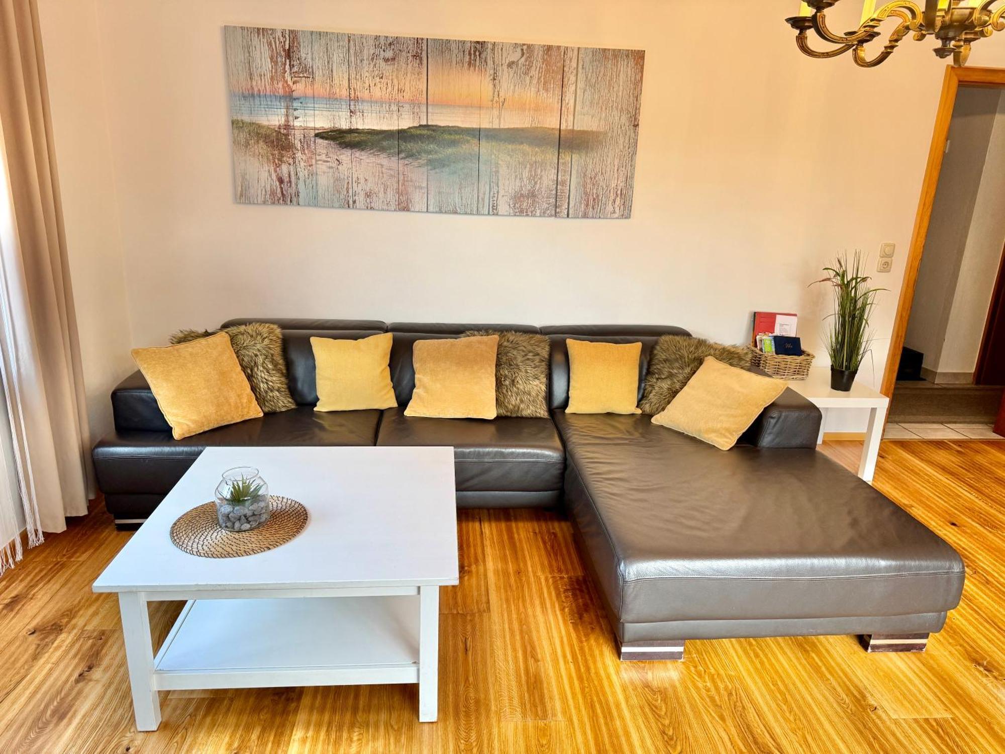 Ferienwohnung Im Erdgeschoss Mit Eingezaeunten Garten Und Terrasse Άουριχ Εξωτερικό φωτογραφία