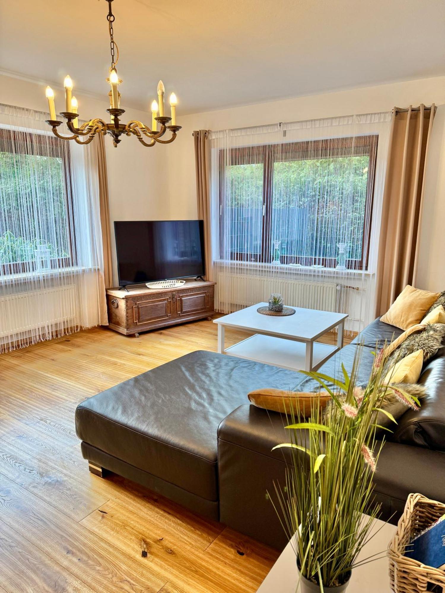 Ferienwohnung Im Erdgeschoss Mit Eingezaeunten Garten Und Terrasse Άουριχ Εξωτερικό φωτογραφία