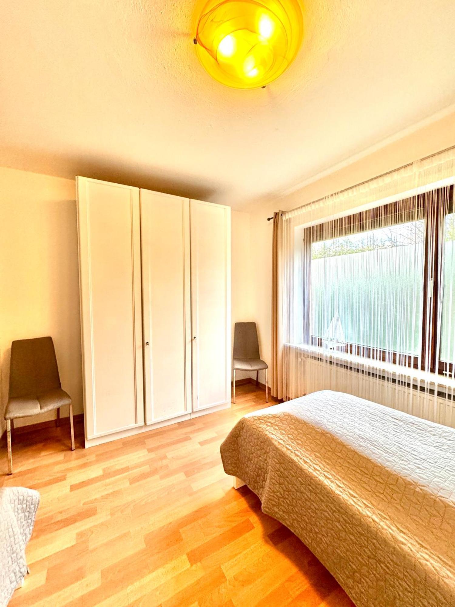 Ferienwohnung Im Erdgeschoss Mit Eingezaeunten Garten Und Terrasse Άουριχ Εξωτερικό φωτογραφία