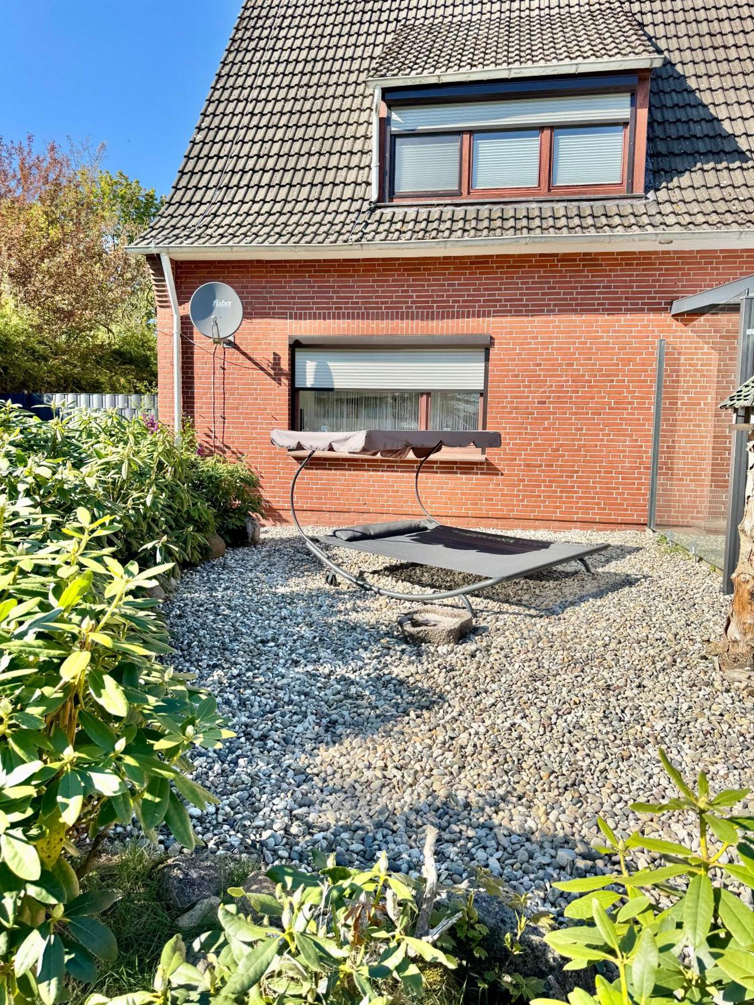 Ferienwohnung Im Erdgeschoss Mit Eingezaeunten Garten Und Terrasse Άουριχ Εξωτερικό φωτογραφία